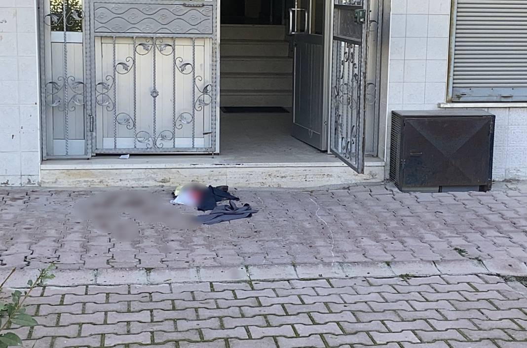 Konya merkezde komşular arasında bıçaklı kavga! Nedeni 'kedi tüyü' 1